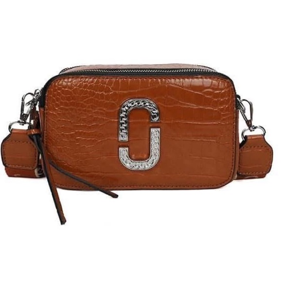 NWOT MARC JACOBS CROC-EMBOSSED SNAPSHOT BAG - Picture 1 of 13